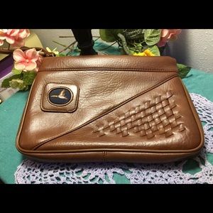 💐Vintage Woven Vegan Leather Clutch
